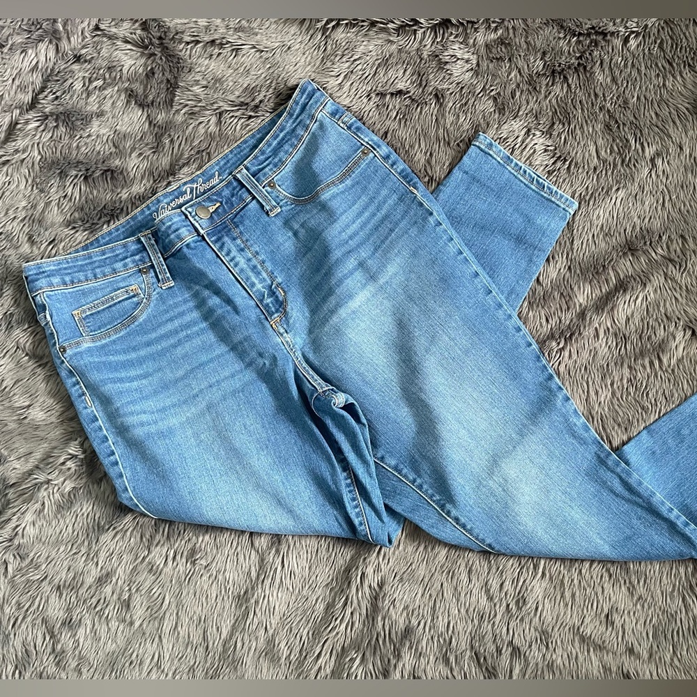Universal Thread Women’s Skinny Jeans 14/32S